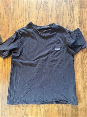 Patagonia dark grey pocket Short Sleeve Crew T-Shirt